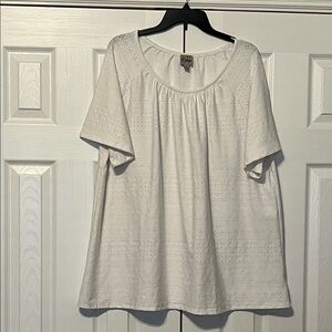 White Eyelet Como Vintage Women's Top